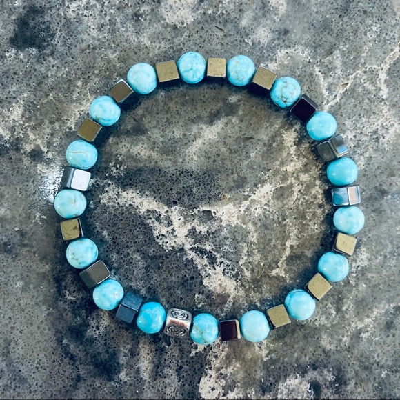 ๐ฐ ๐ ๐ ๐ ๐ ๐ฐ Genuine Turquoise & Hematite Southwestern Bracelet - Picture 3 of 14